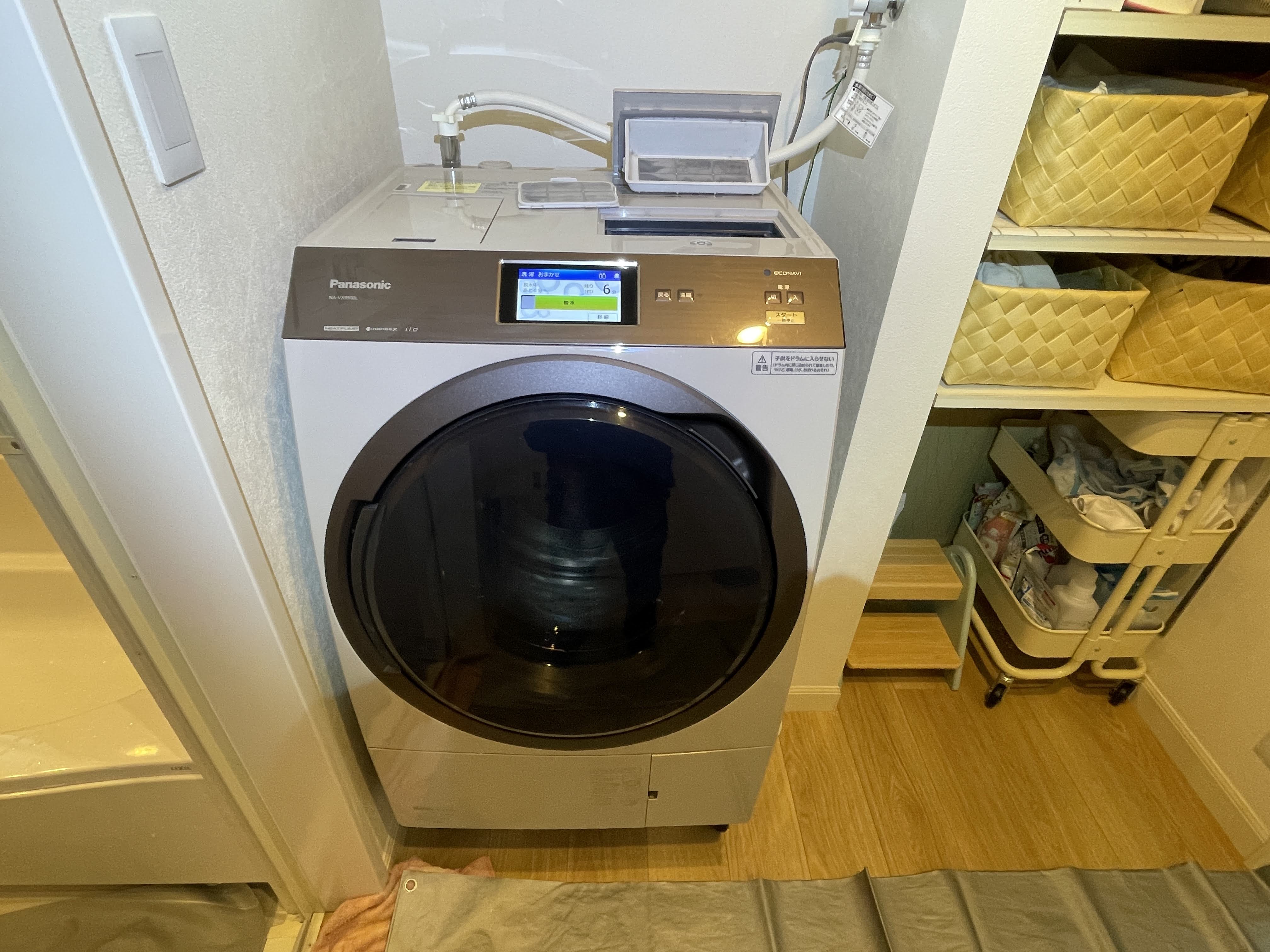 洗濯機の分解クリーニング行っています！配送設置込み　パナソニックドラム式洗濯乾燥機１０K　分解クリーニング済み　この商品は　負荷用コントローラー　表示基板　新品交換していますので末永く使用できると思います。 完全版】パナソニックドラム式洗濯機の分解クリーニング｜臭い・乾燥